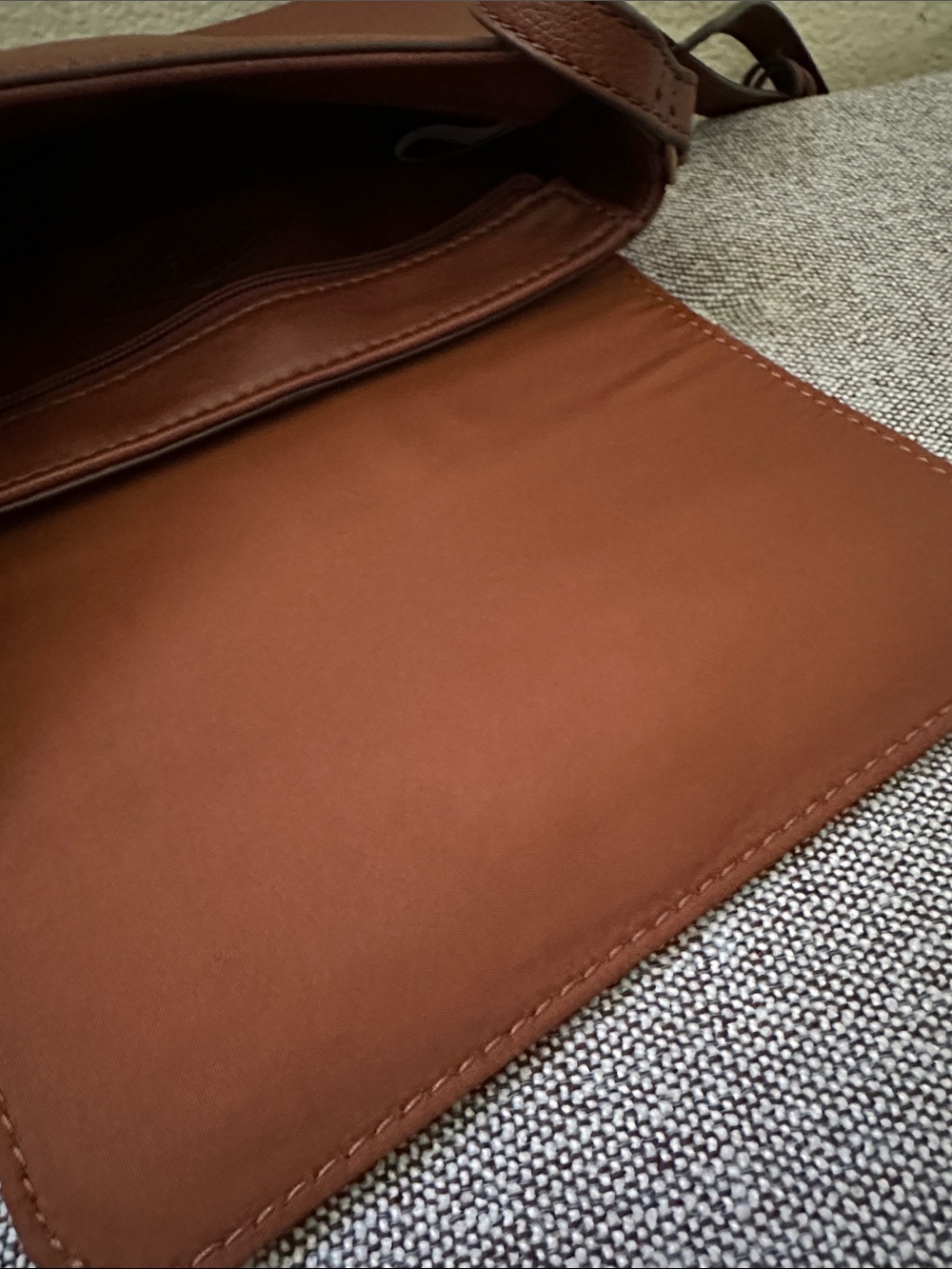 Fossil Gabriella small Brown Leather Crossbody Shoulder Bag - Picture 13 of 13